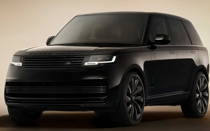Range Rover Vogue Autobiography 2024 with chauffeur in Dubai